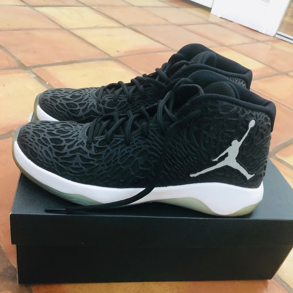 Jordan Ultra Fly Sneakers